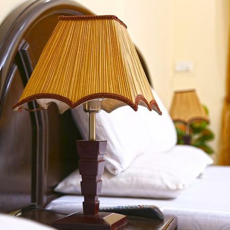 Luxury Inn การาจี ภายนอก รูปภาพ