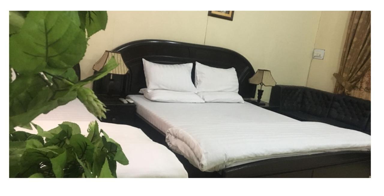 Luxury Inn การาจี ภายนอก รูปภาพ